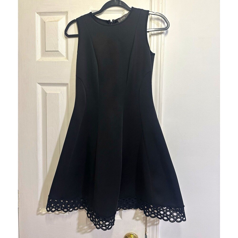 Donna Ricco New York Black Round Neck Sleeveless Fit & Flare Lace Hem 4P